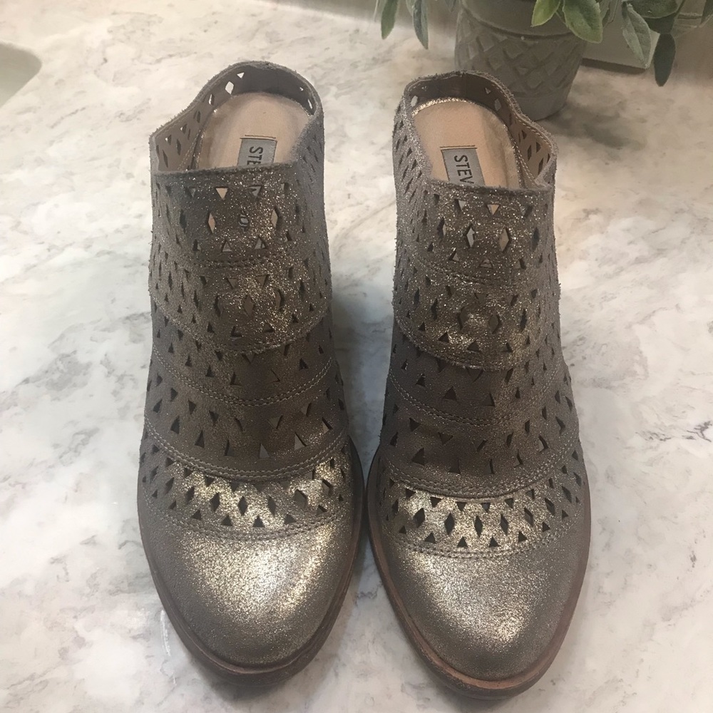Steve Madden wedge booties